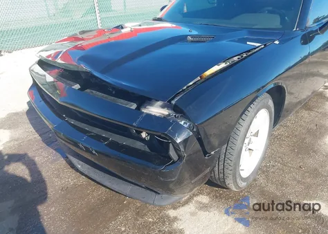 2013 Dodge Challenger Sxt z USA, uszkodzony, nr VIN 2C3CDYAG5DH591010